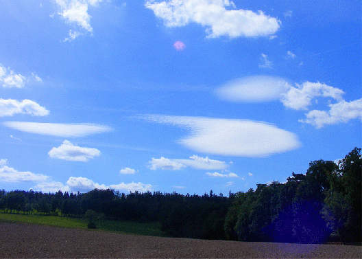 2009-08-jbwp-Linsenwolken und ORB-Effekt durch Sonnenreflexion