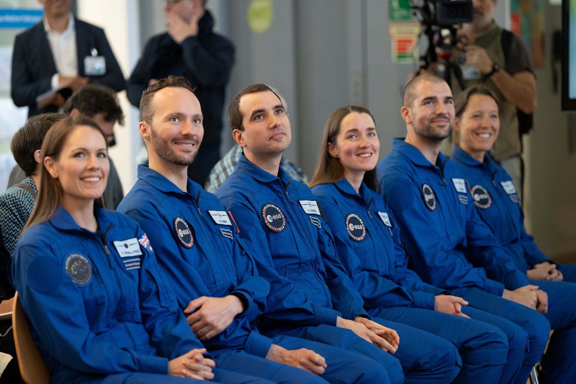 first-news-conference-astronaut-candidates-pillars